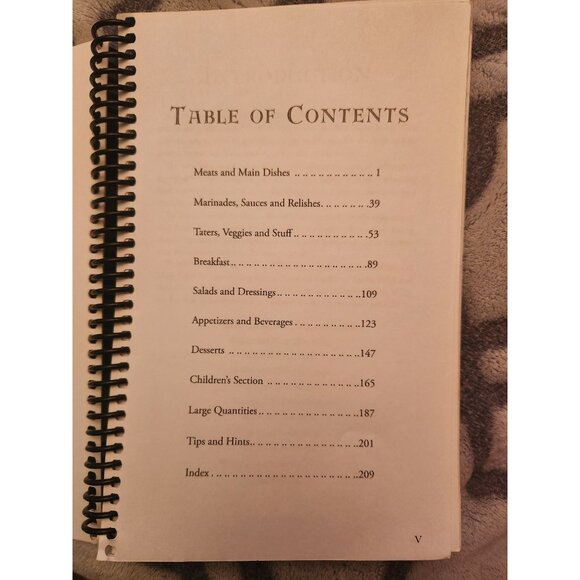 Outdoor Cooking Book 400 Recipes For Grilling, Barbecue & Cooking Outdoors - Picture 3 of 3